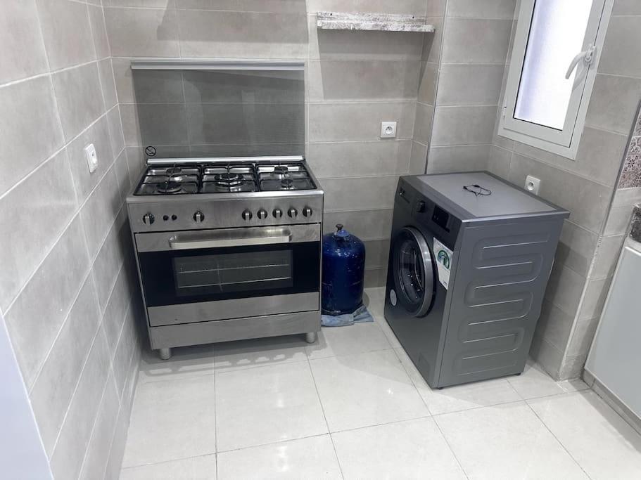 Appartement Mamouniya - Host Only Families Rabat Exterior photo